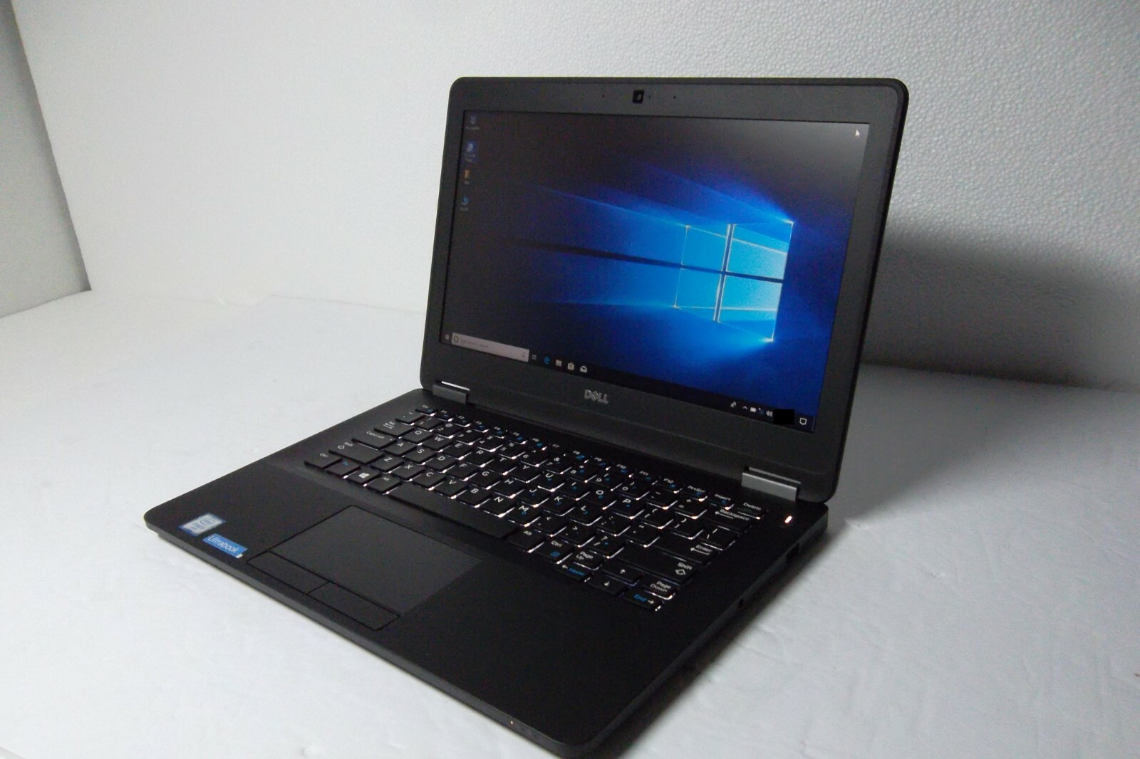 Dell Latitude E7270 Intel i5-6300U 2.4GHz 8GB Wi-Fi WebCAM Bluetooth 256GB SSD