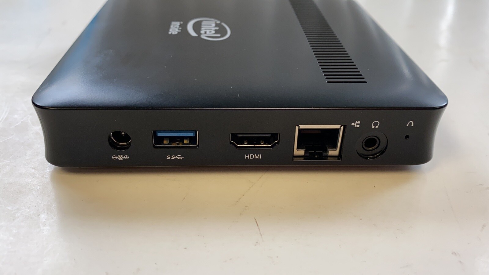 Windows Mini PC Morefine Mbox – Windows 10, Intel Z8350 CPU, 2GB DDR3 RAM, Dual-