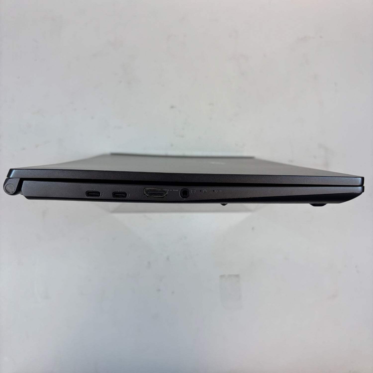 MSI Prestige 15 A12SC 15.6″ i5-1240P 16GB RAM 512GB SSD GeForce GTX 1650 Max-Q