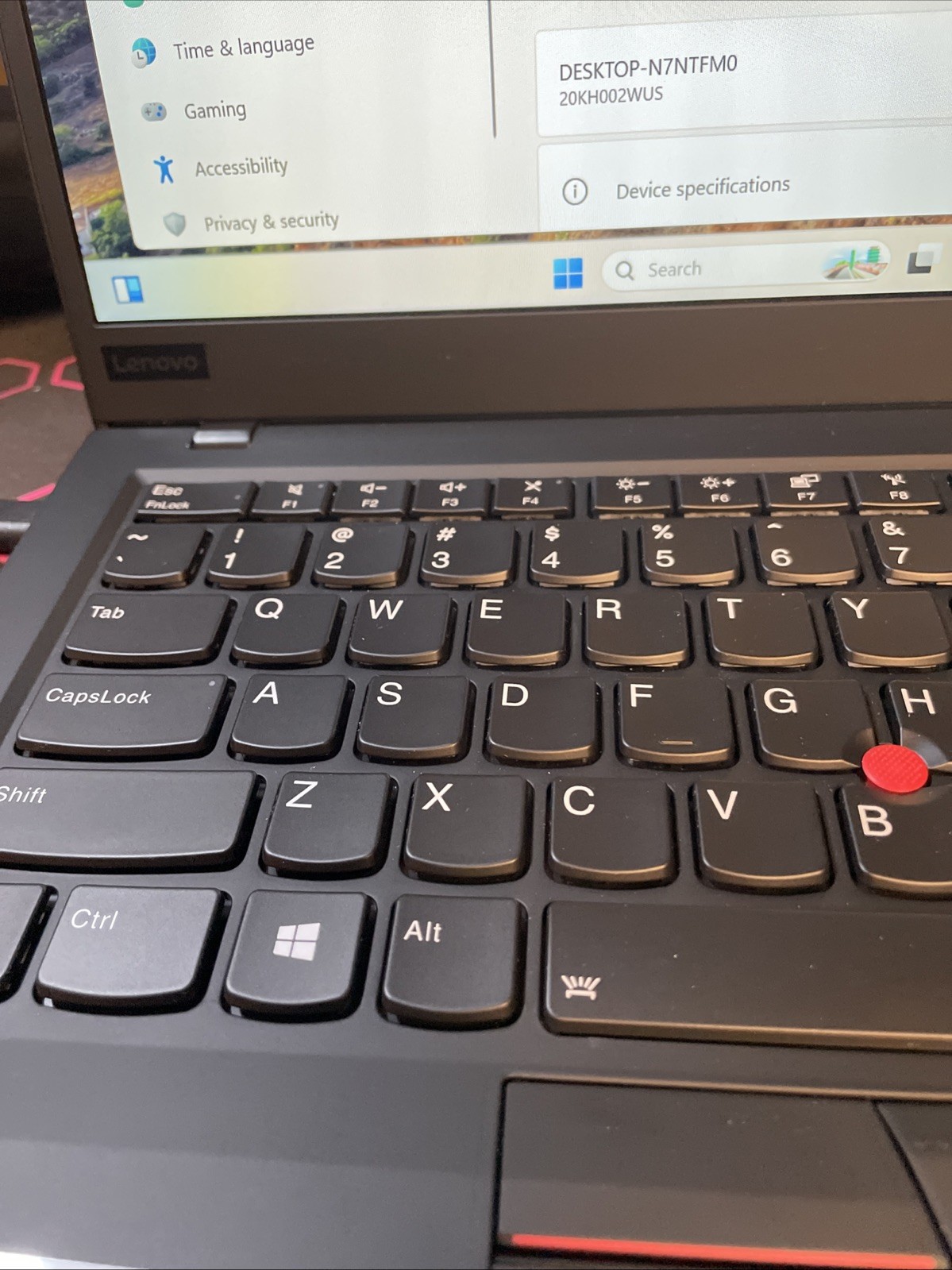 Lenovo ThinkPad X1 Carbon 6th Gen 14″ i5-8350U 8GB DDR3 256GB SSD Windows 11