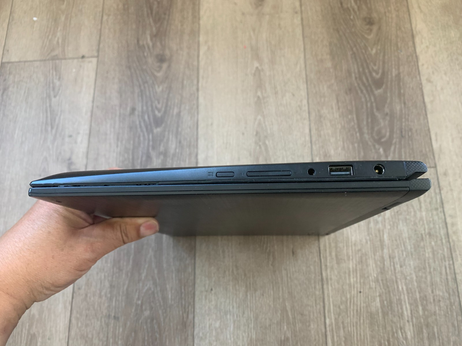 Toshiba Satellite E45W-C4200X 14″ Intel Core i3-5015U 2.1GHz 4GB RAM 500GB Win10