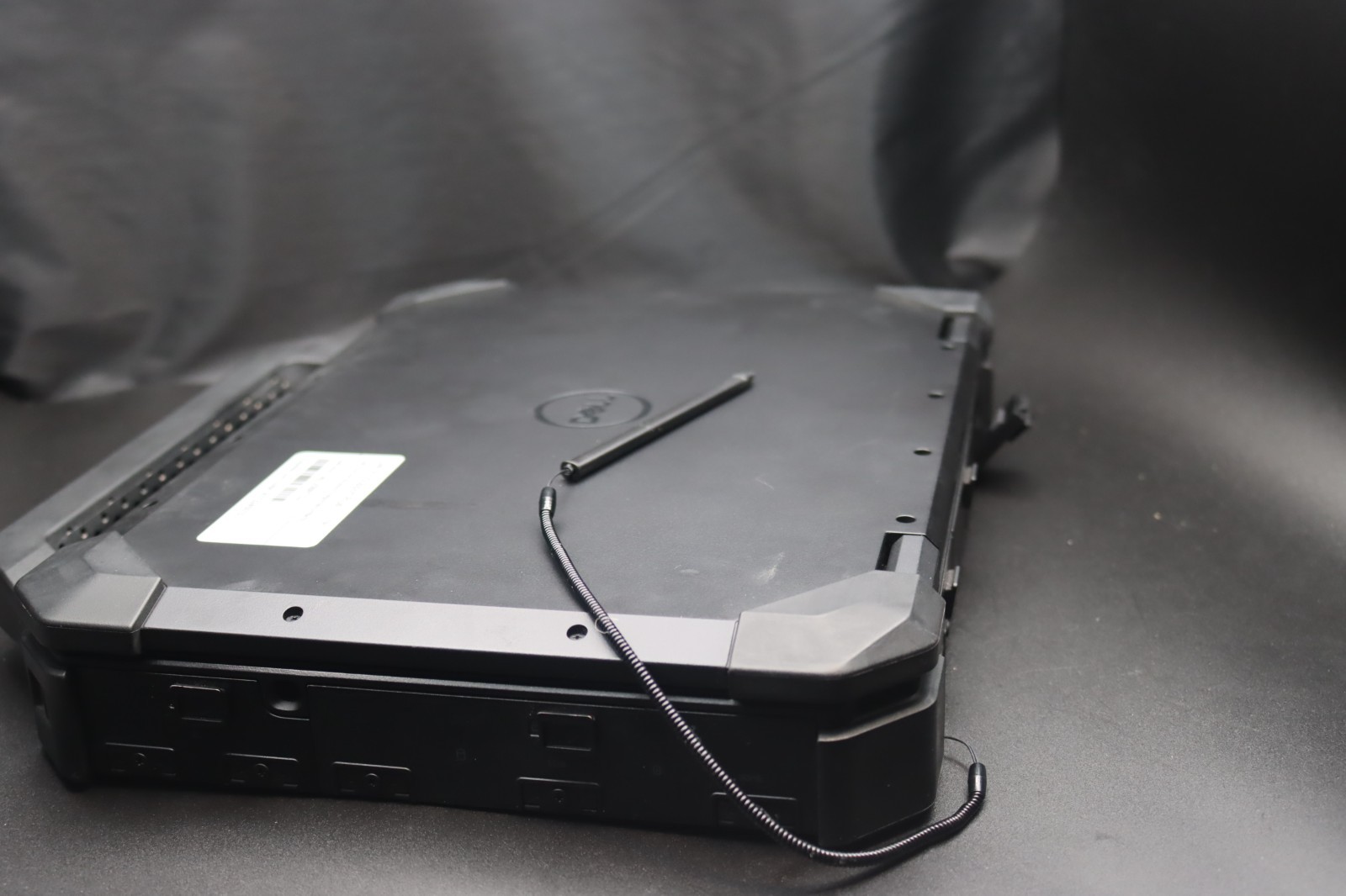 Dell Rugged Extreme 7424 14 inch (256GB Intel Core i5 8th Gen. 8GB) Cellular/LTE