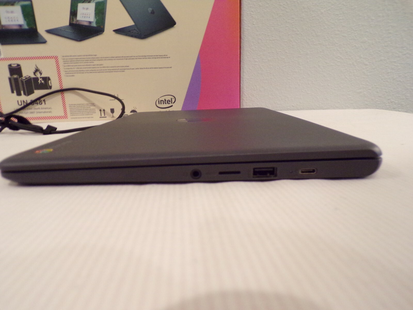 HP 14-ca023nr 14 inch 32GB, Intel Celeron 3350 Dual, 1.10GHz, 4GB Chromebook