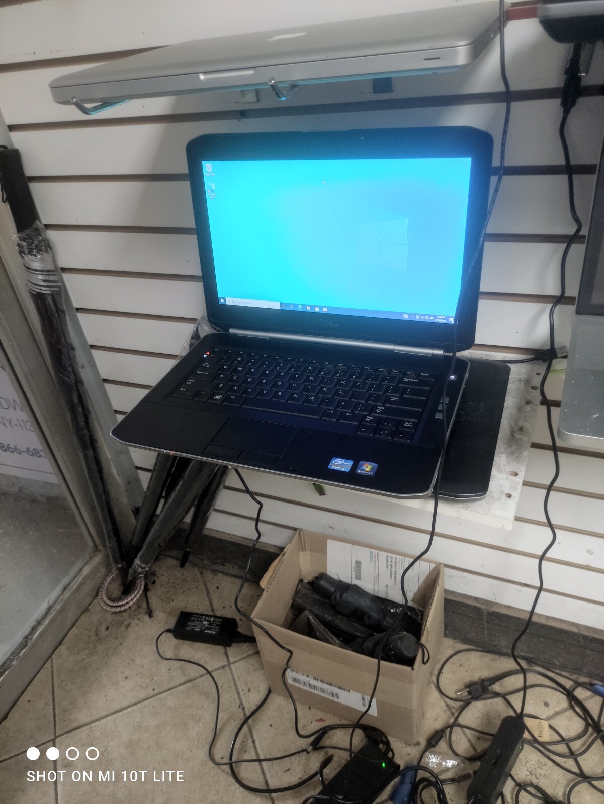 Dell Latitude E5420 14 inch (320 GB, Intel Core i5 2nd Gen., 2.50 GHz, 4 GB)…