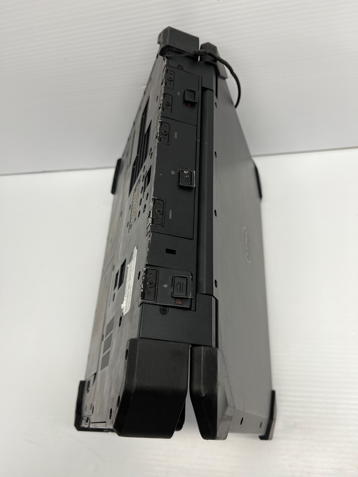 Dell Latitude 7424 Rugged 14” FHD Touch i5-8th 16GB 256 GB HD WIN11P EXCELLENT