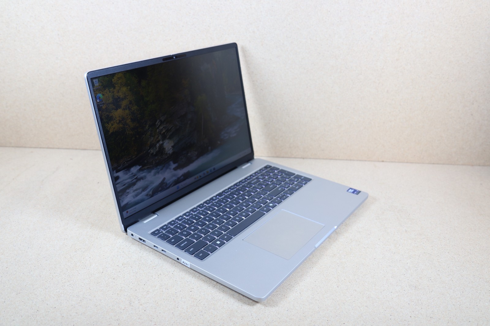 Dell Pro 16 – PC16250 / Core Ultra 5-235U / 16GB / 256GB (#241)