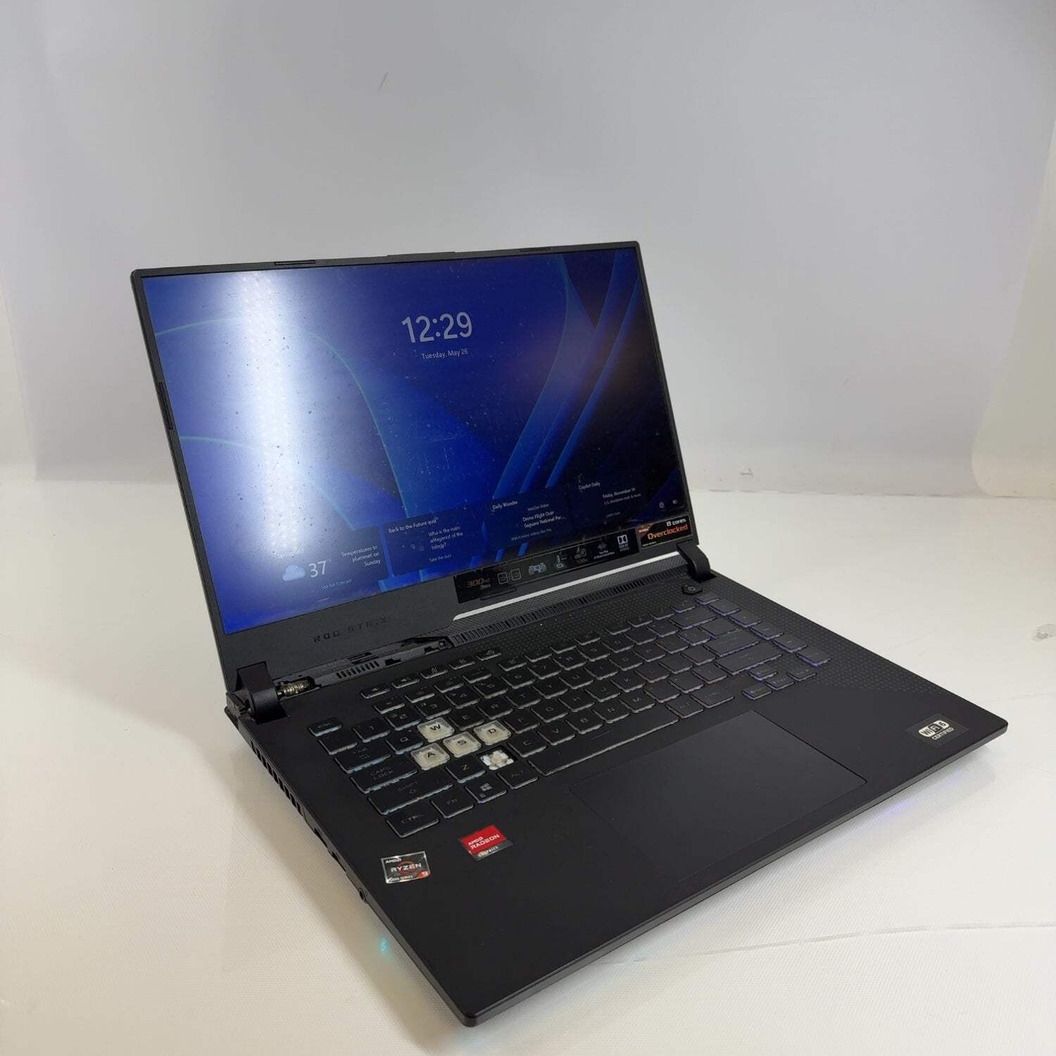 Asus ROG Strix G15 G513QY 15.6″ Ryzen 9 5900HX 3.3GHz 16GB RAM 500GB SSD RX 6800