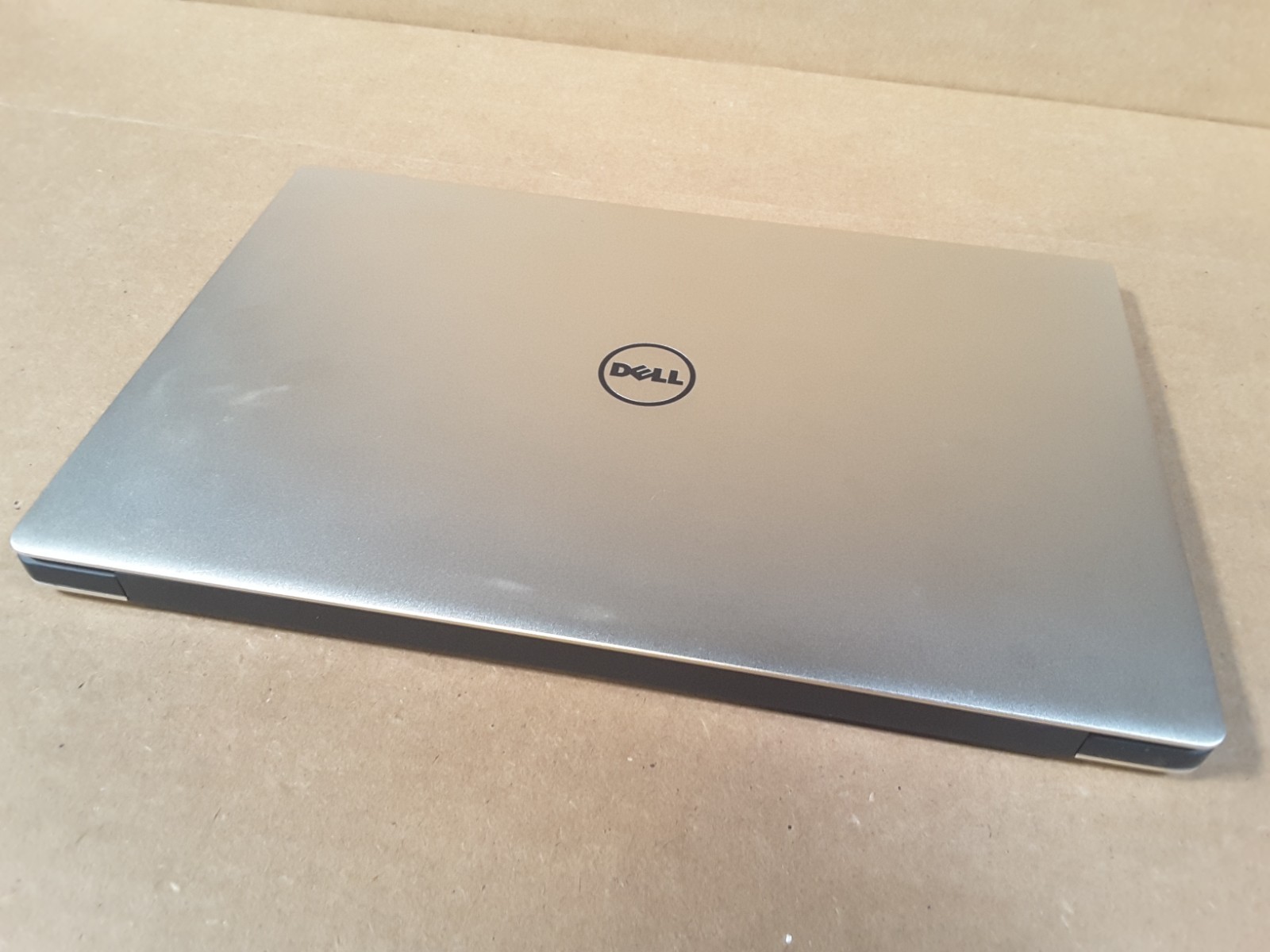 Dell XPS 13-9350 13.3-Inch, Intel Core i7-6560U 2.2GHz, 8GB RAM, 250GB, 2 AC Adr