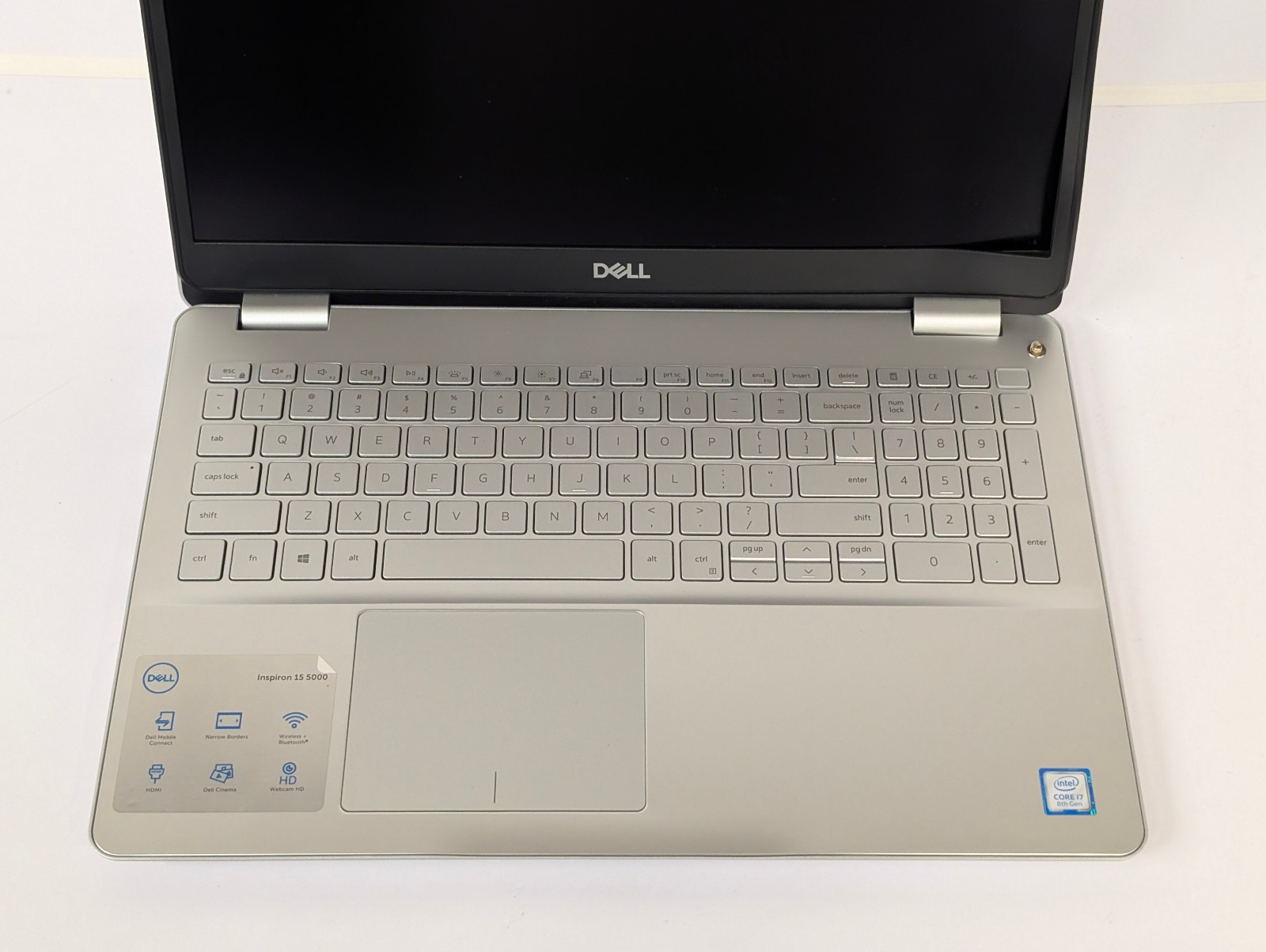 Dell Inspiron 5584 15.6″ i7-8565U 16GB 256GB + 500GB SSD Windows 11 Pro; cracks