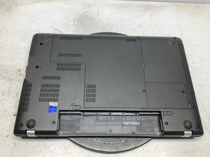 Lenovo ThinkPad E550 Intel i3-5005U 2GHz 4 GB NO HDD