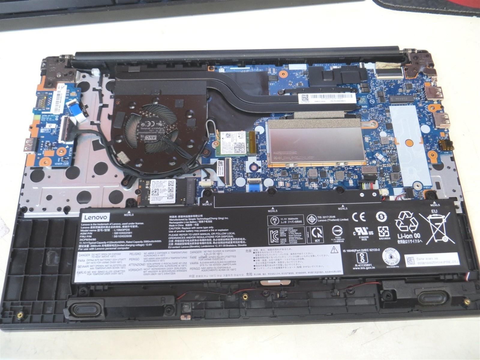 Light Spots Lenovo ThinkPad E15 Gen 2 Intel i5-1135G7 2.4GHz 16GB 512GB SSD w/OS