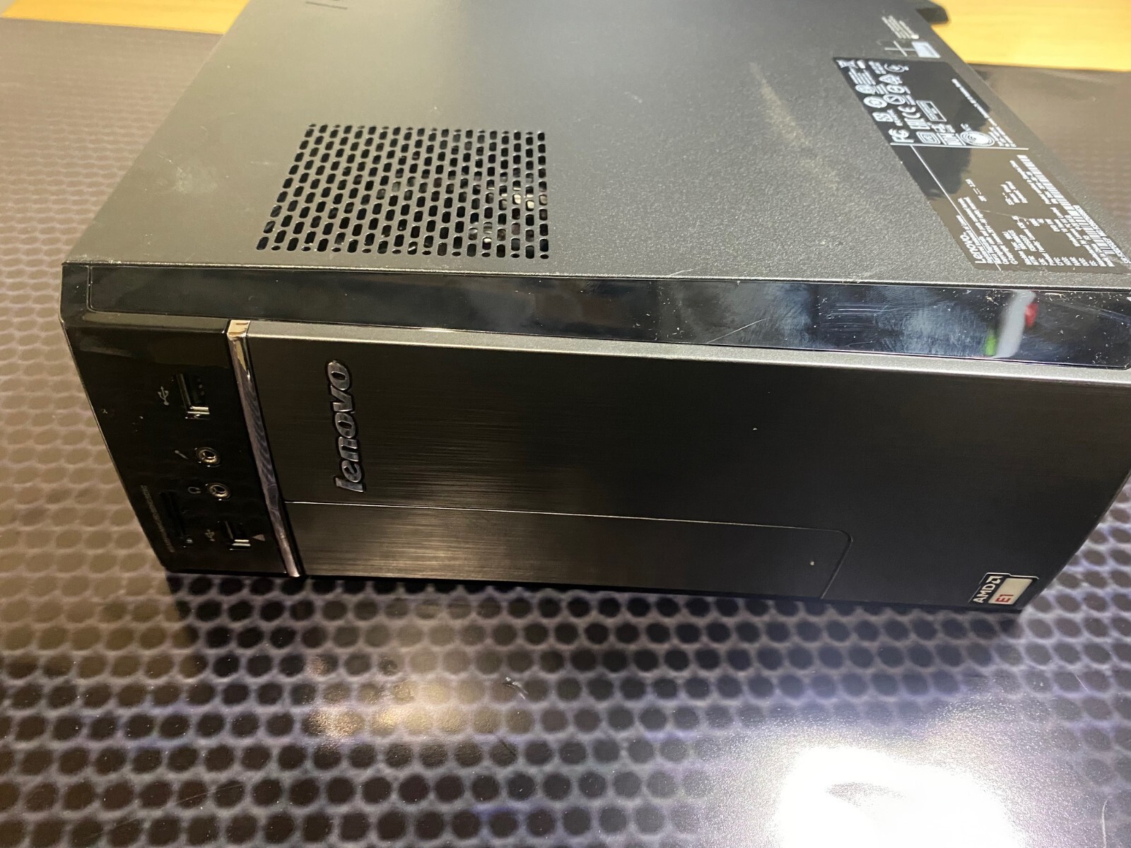 Lenovo 90BJ DESKTOP PC, 500 HDD, 8 GB RAM