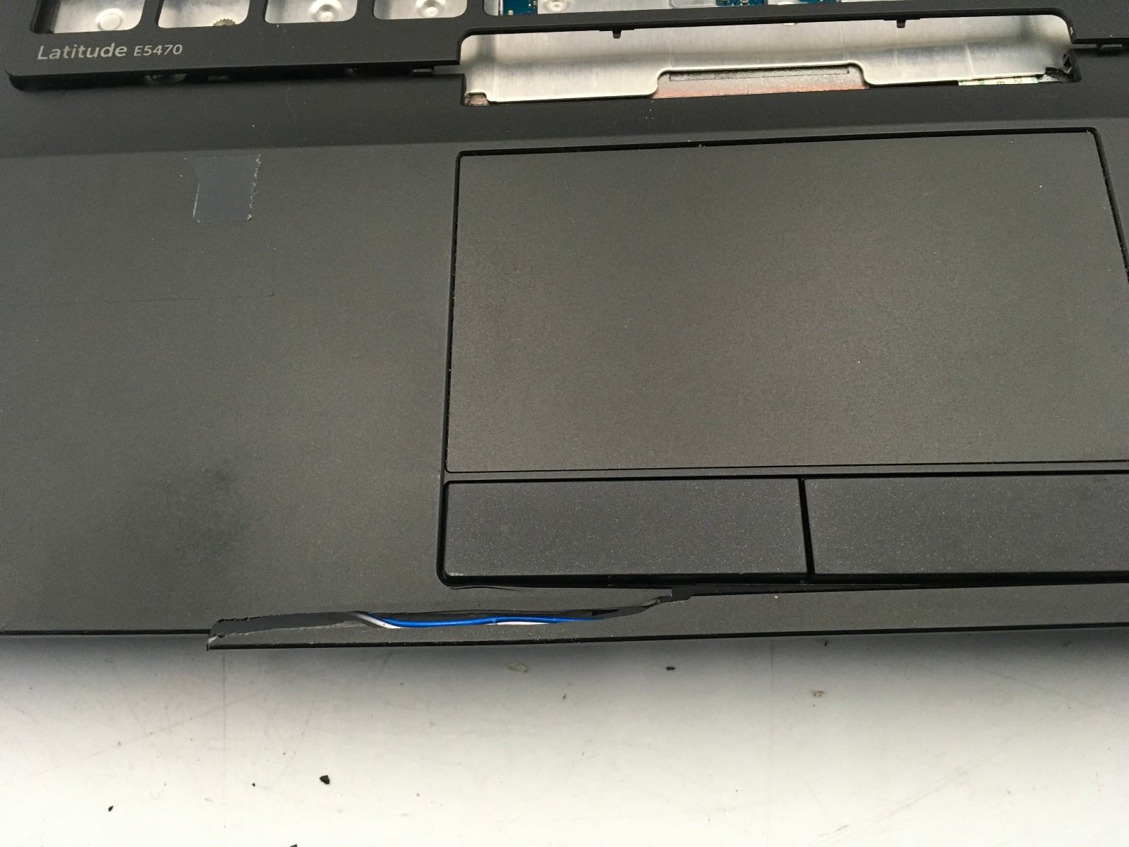 DELL LATITUDE E5470 – FOR PARTS/NO POWER – INTEL I5 6TH GEN – NO RAM – READ – BB