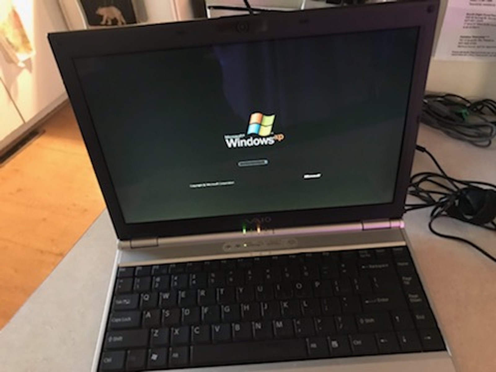 Sony VAIO PCG-6J2L also VGN-SZ120P Laptop Windows XP 2GB Ram 86GB HD Fast