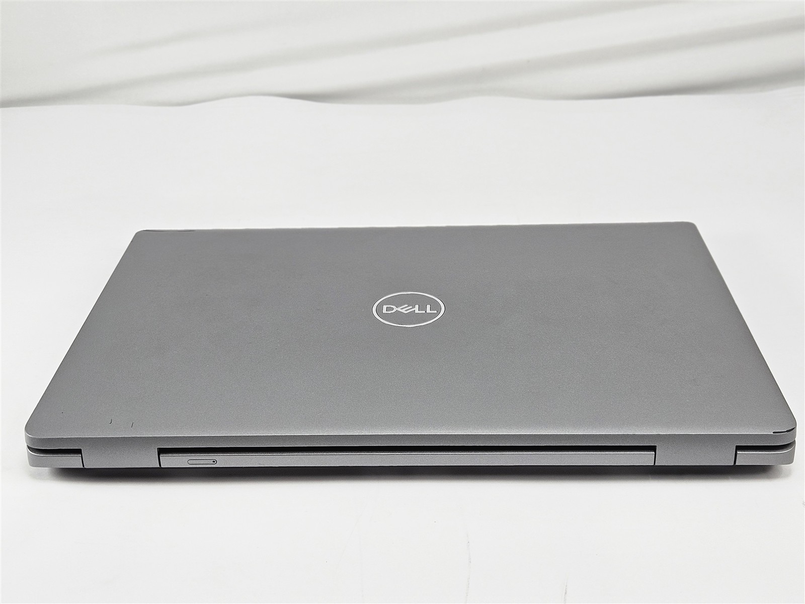 Dell 15.6″ Latitude 5540 Intel Core i5-1345U 16GB RAM 256GB SSD Intel UHD