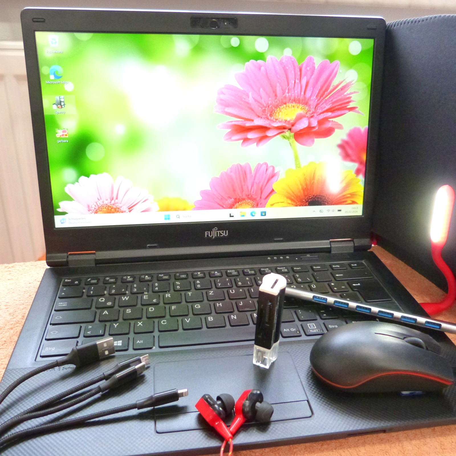 Fujitsu E548 14″ FHD AntiGlare l 8GB RAM NEW l SSD Windows 11 PRO HDMI USBC