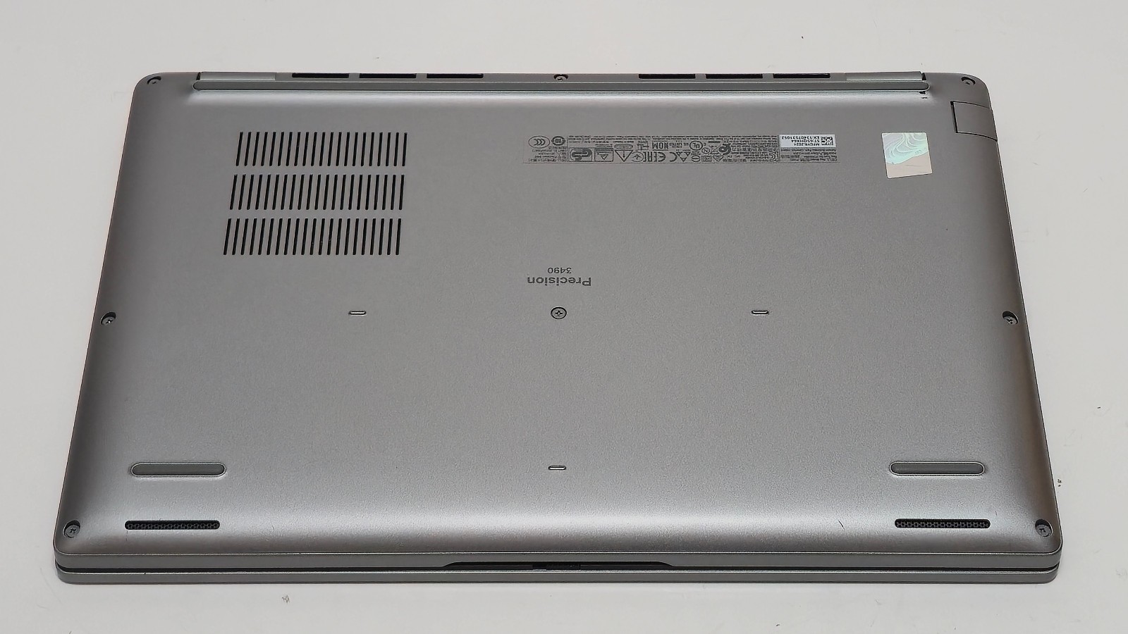 Dell Precision 3490 (Intel Ultra 7 165H CPU, 32 GB RAM 1 TB SSD) 14″ FHD Touch