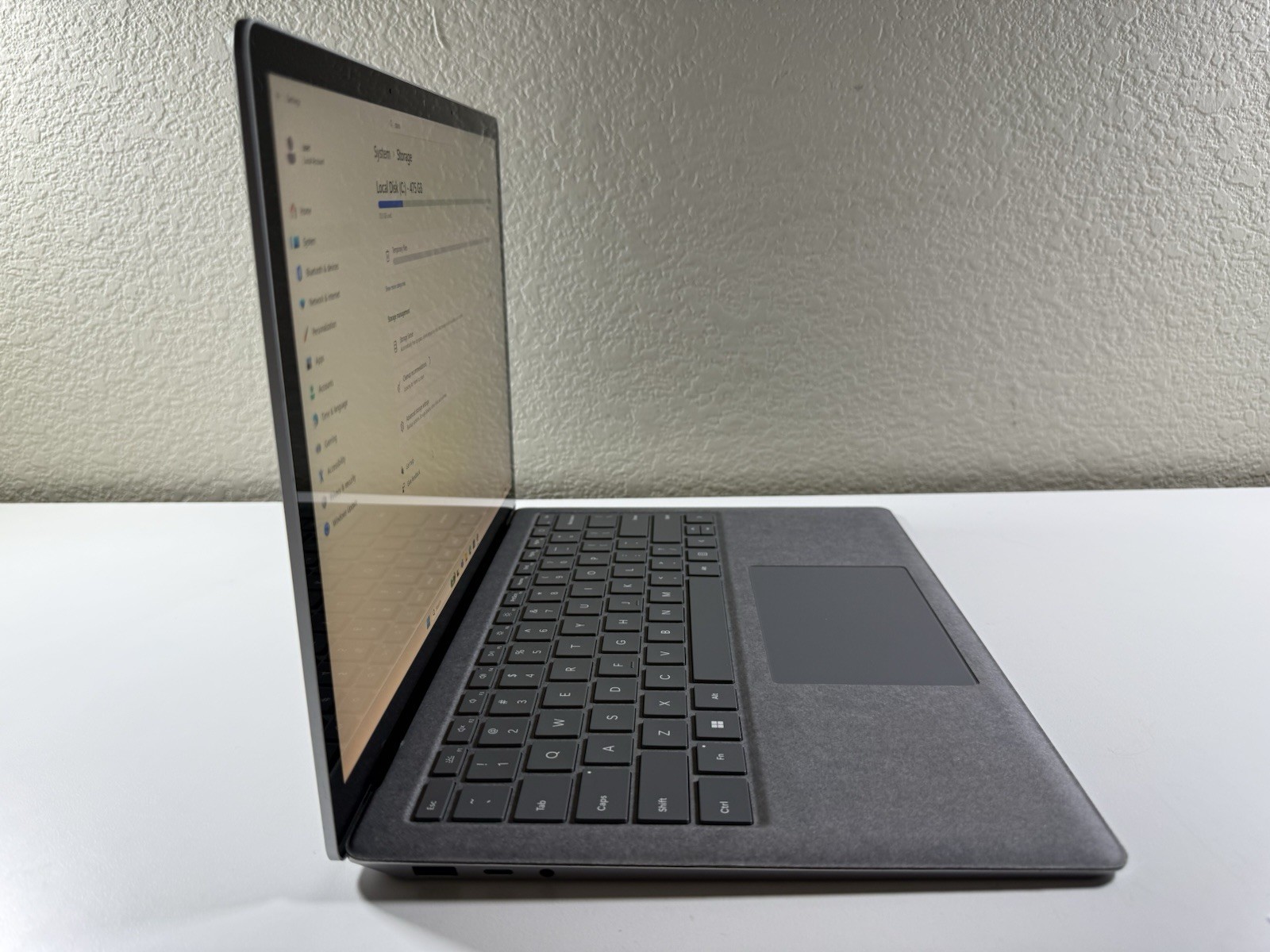 Microsoft Surface Laptop 5 13.5” 1950 Intel Core i7-1265U 16GB RAM 512GB NVME