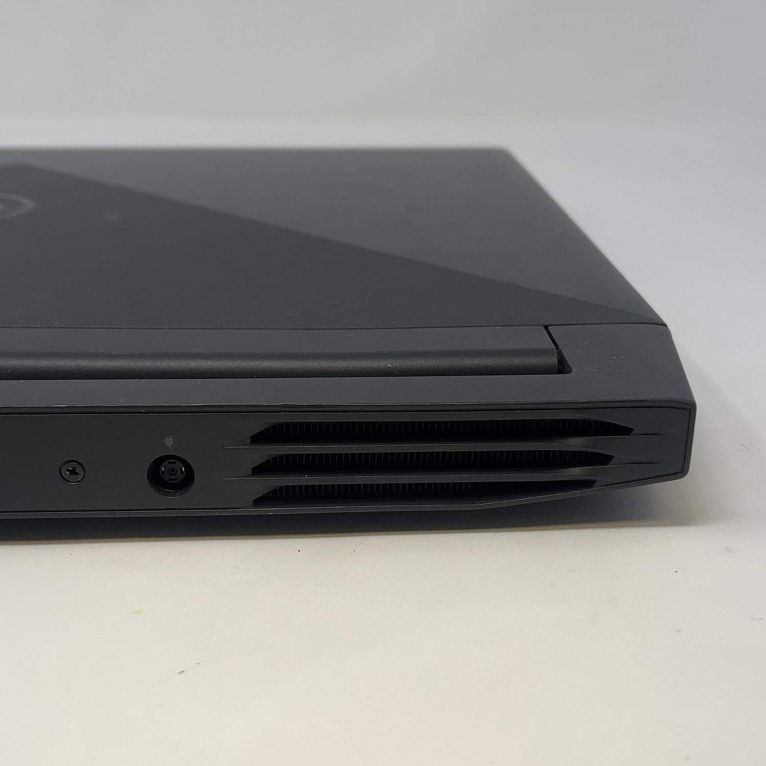 Broken Dell G15 5510 15.6″ i7-10870H 16GB RAM 512GB SSD GeForce RTX 3060 READ
