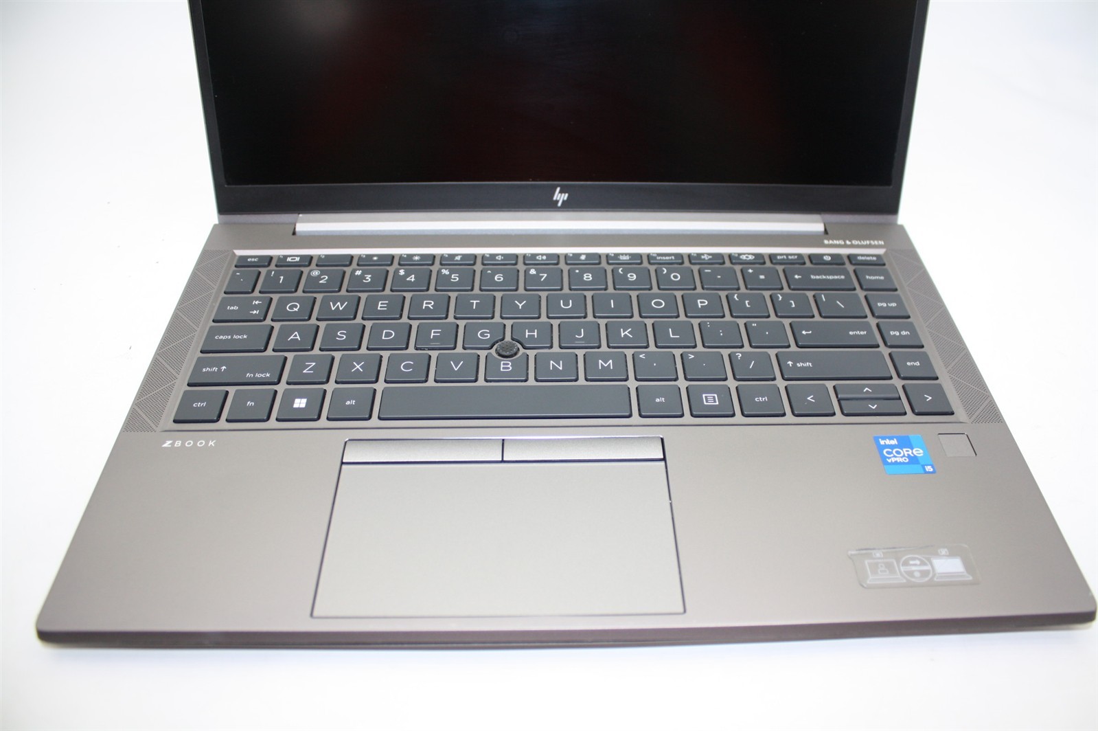 14″HP ZBook Firefly G8 i5-1145G7 2.60GHz RAM 16GB NVMe 256GB/Cosmetic issue