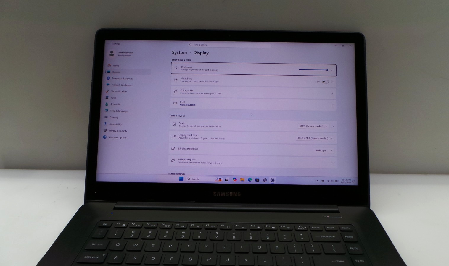 Samsung Notebook NP940Z5L | 15.6″ Touchscreen | i7-6700HQ | 8GB 256GB SSD | W11P