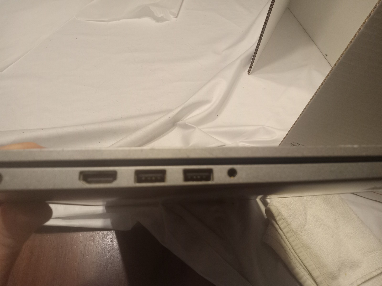 Dell Inspiron P58F001 15.6″ FHD 2-in-1 Core i5-7200U 8GB RAM