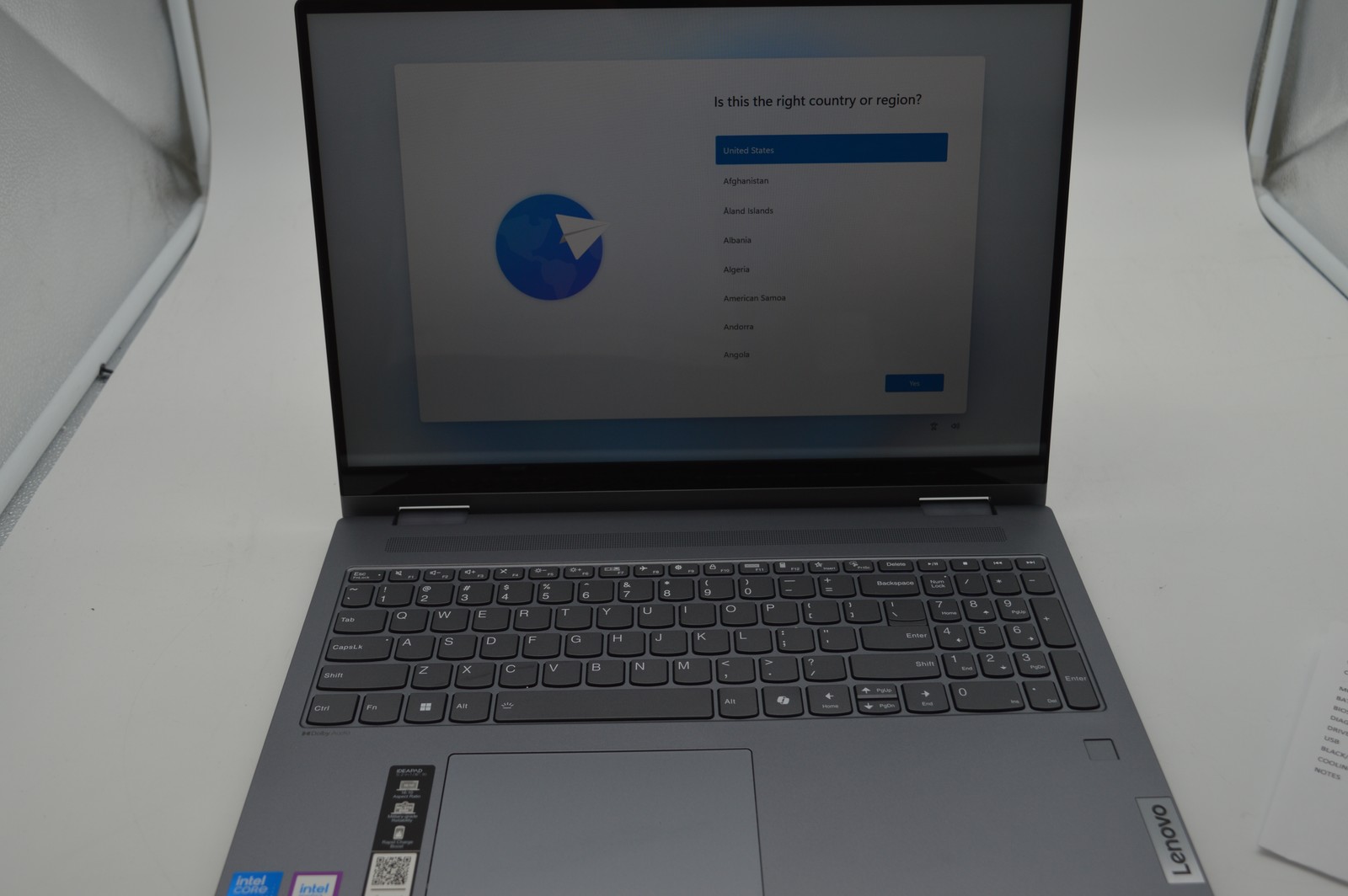 Lenovo IdeaPad 5 16″ Touch Intel i5 120U 1.4GHz CPU 16GB RAM 512GB SSD PC1731919