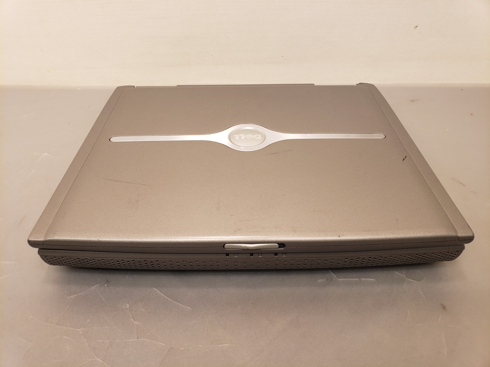 Vintage Dell Inspiron 1150 Celeron 2.6GHz 256MB 40GB Windows XP Laptop 14″