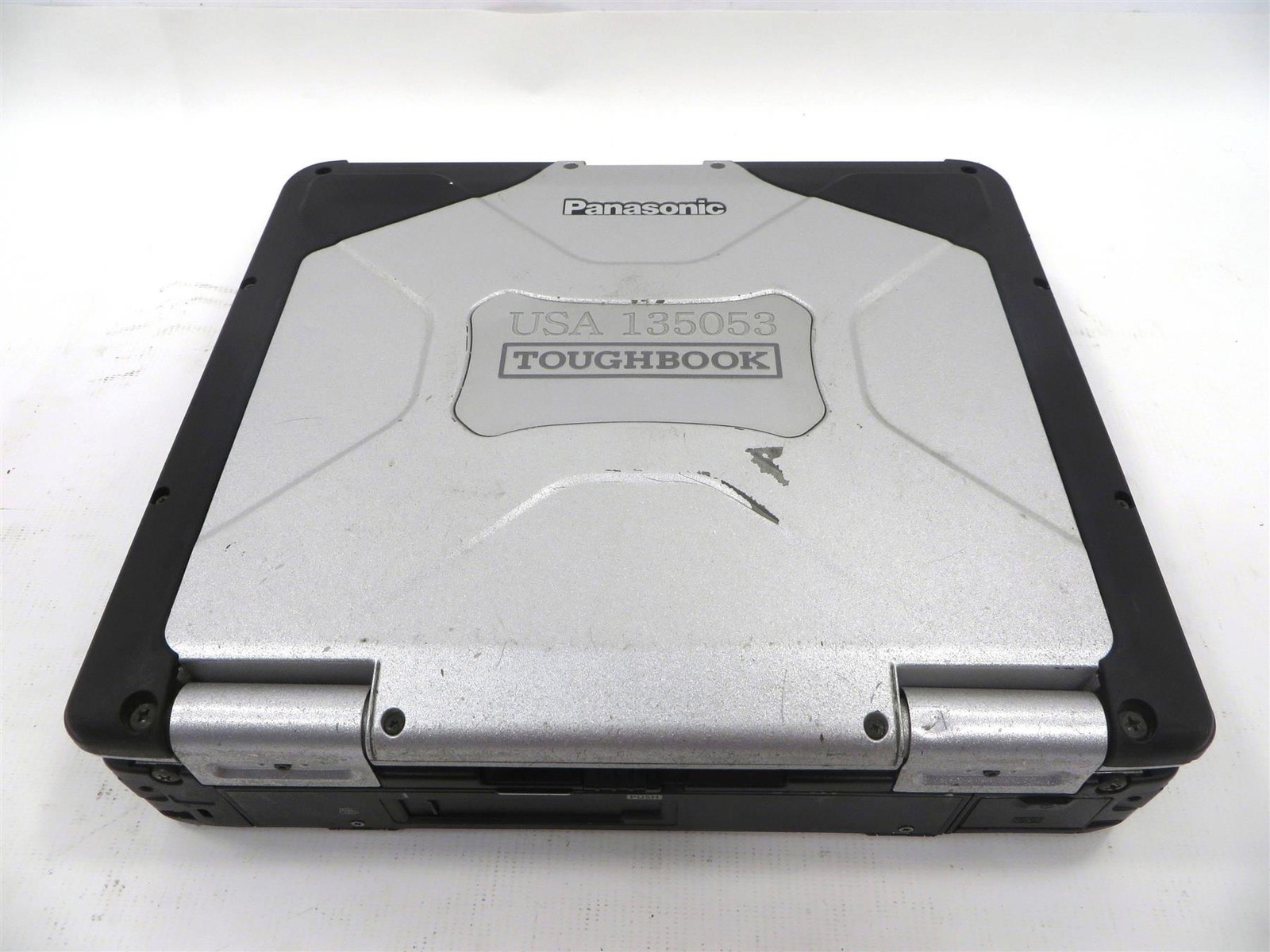 Panasonic ToughBook CF-31 Core i5-5300U 2.3GHz 8GB 750GB HHD