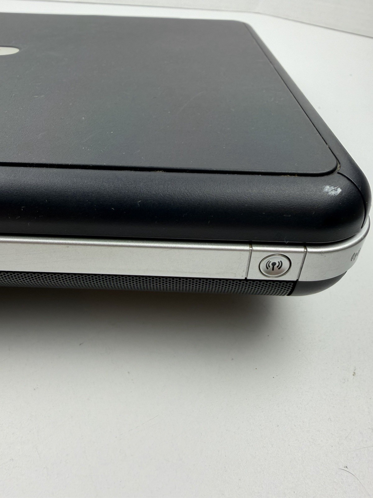 COMPAQ Presario R3000 | Laptop | Windows XP Professional | With power Cord