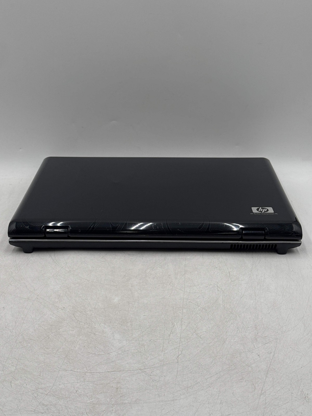 HP Pavilion dv9000 17″ Laptop AMD Turion X2 Windows Vista – For Parts