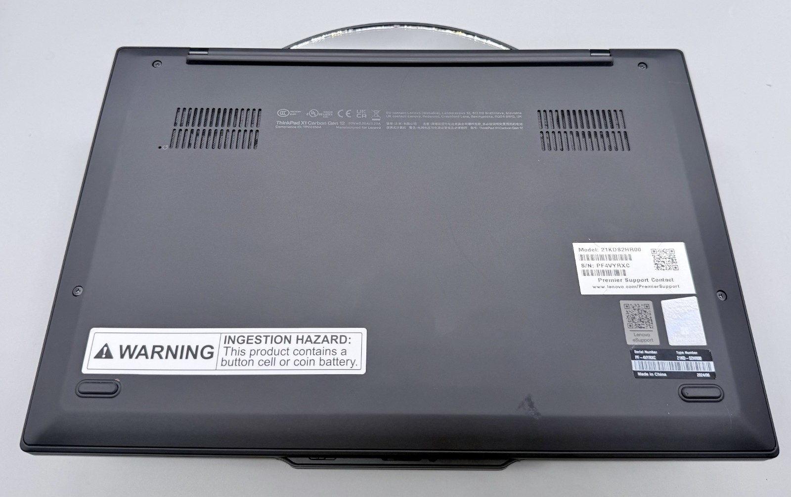 Lenovo ThinkPad X1 Carbon Gen 12, 14″ Touch Core Ultra 7 165H 32GB, 1TB Warranty
