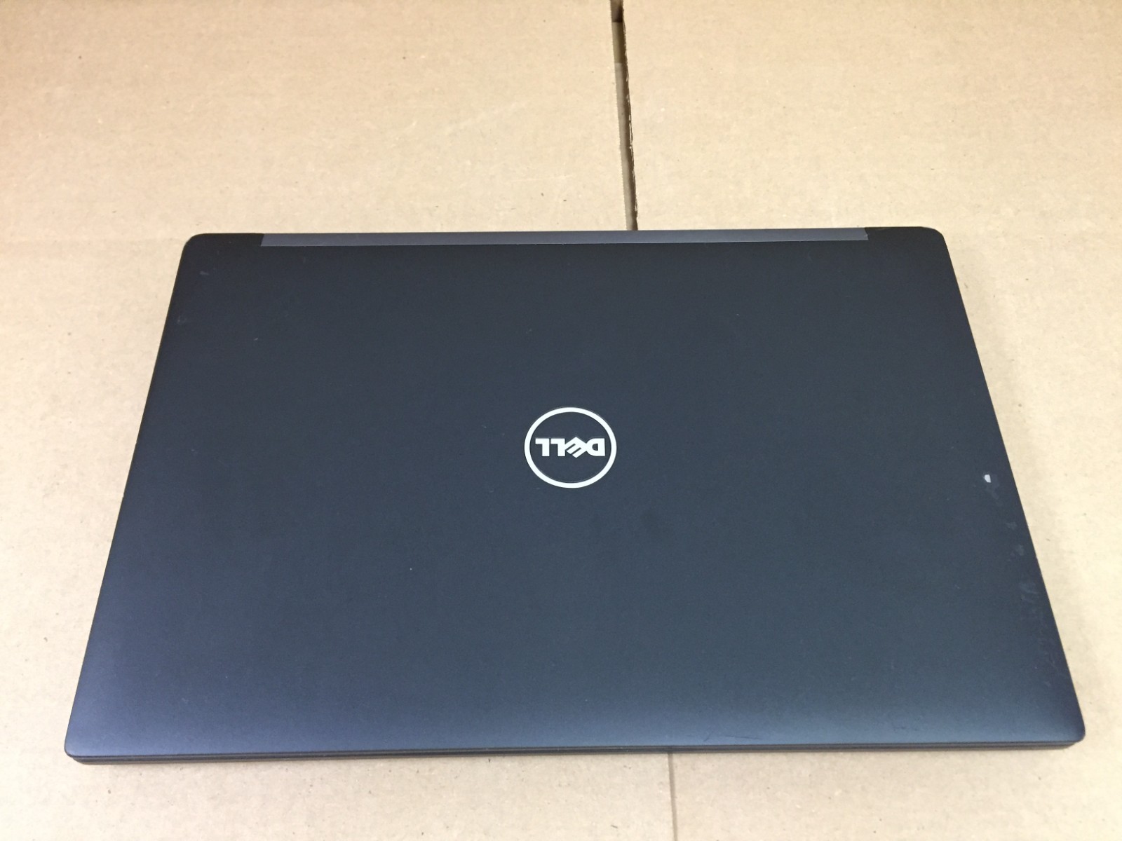 Dell Latitude 7480 14″ FHD Laptop i7-7600U 2.8GHz 8GB RAM 256GB SSD w/AC