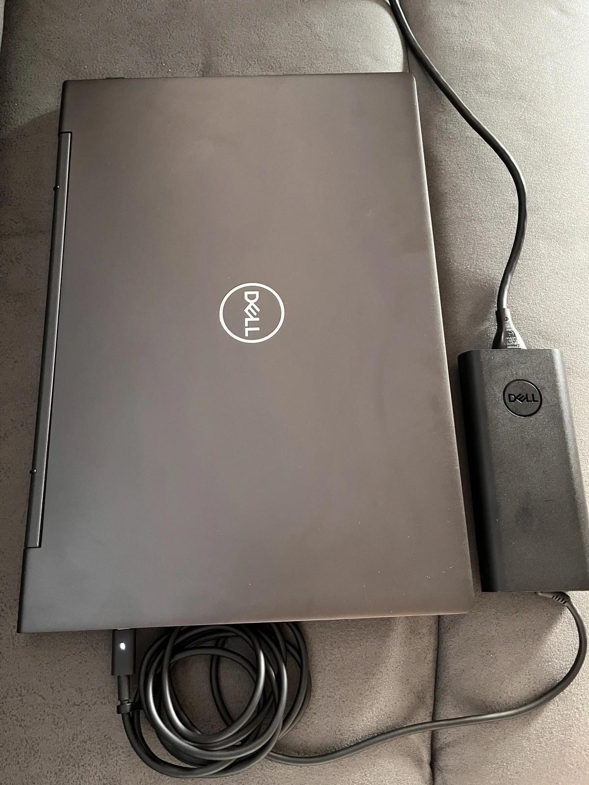 Dell Inspiron 7591 2in1 15.6 inch i7-10510U 4K Display TOUCH STYLUS 32Gb 512Gb