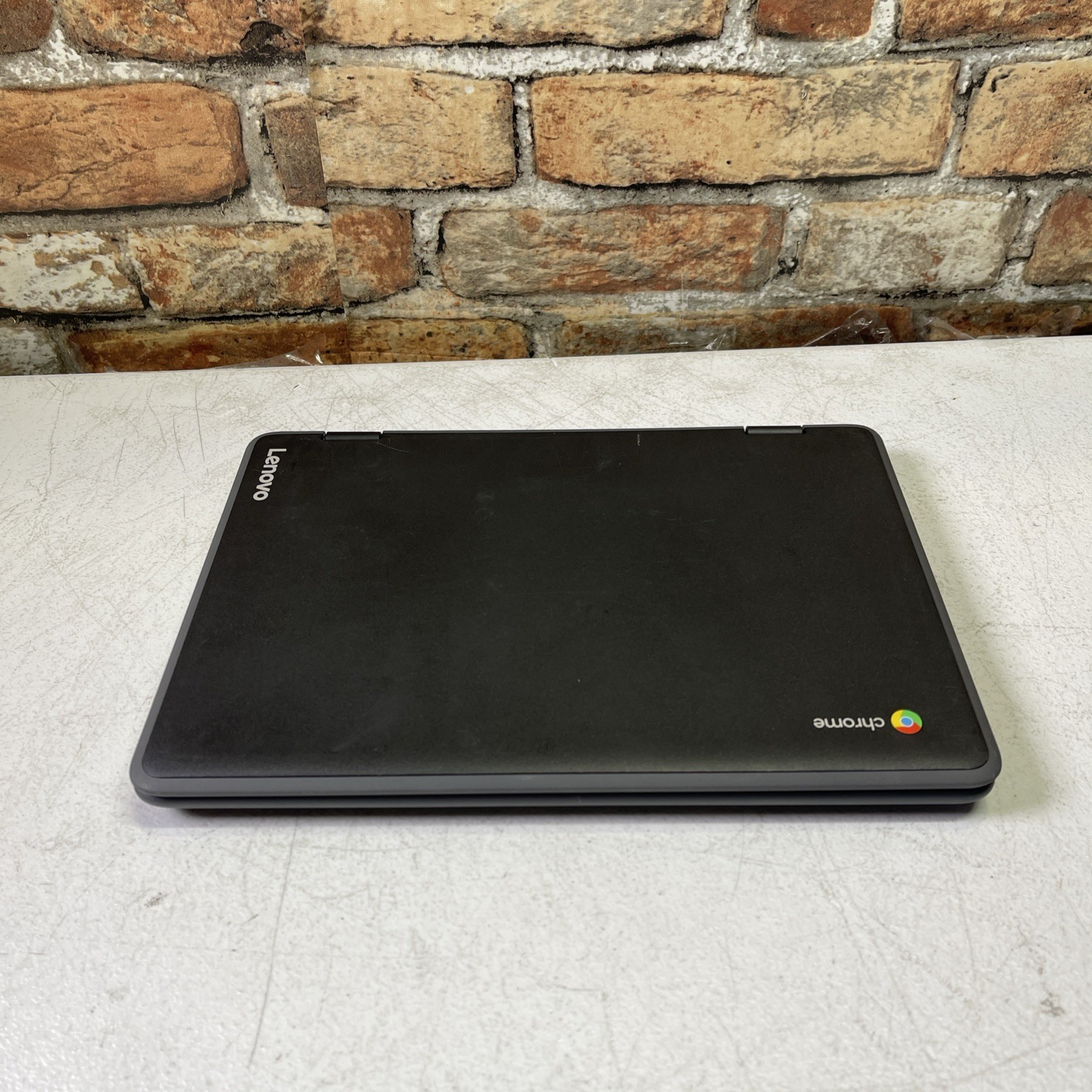 Lenovo Chromebook 300e Tested LCD Screen w/ Chassis & Battery – No Motherboard’s