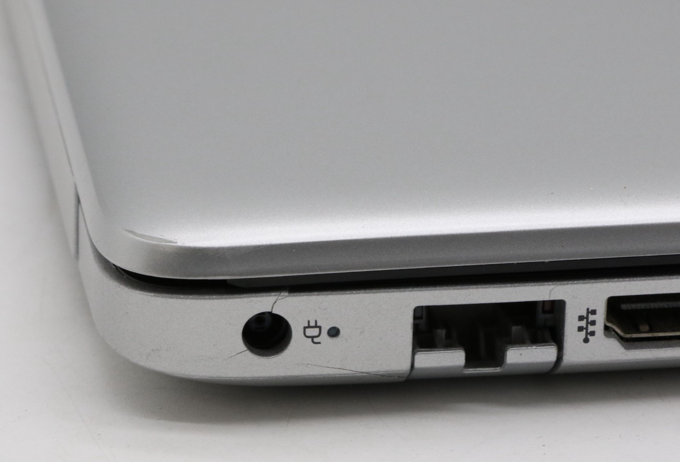 HP 15-DB0031NR Laptop 15.6″ AMD A9-9425 Radeon R5 4GB RAMS 1TB HDD *READ*
