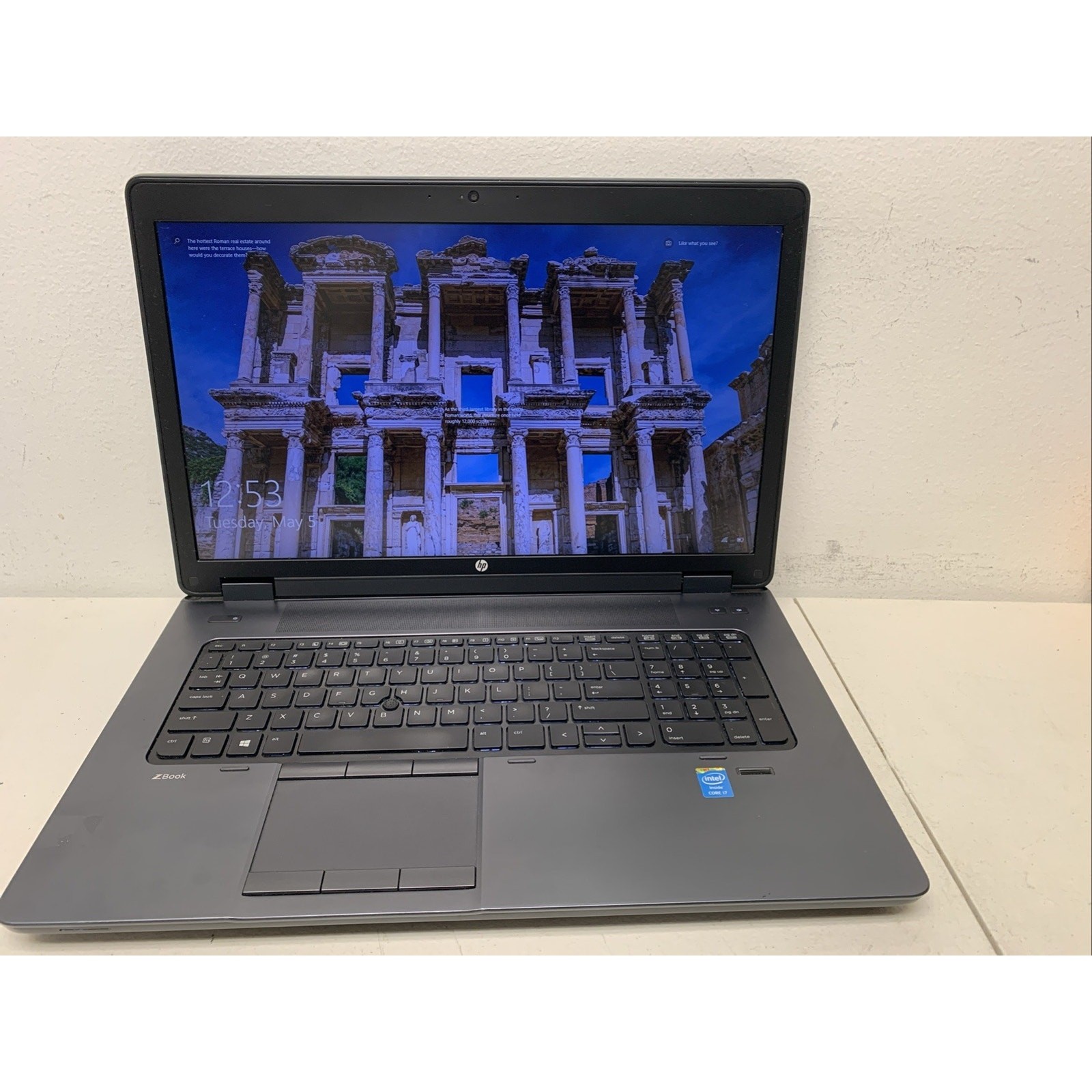 HP ZBook 17 G2 Core i7-4700M 2.40GHz 12GB RAM 256gb SSD Wind 10 Pro Read Descr