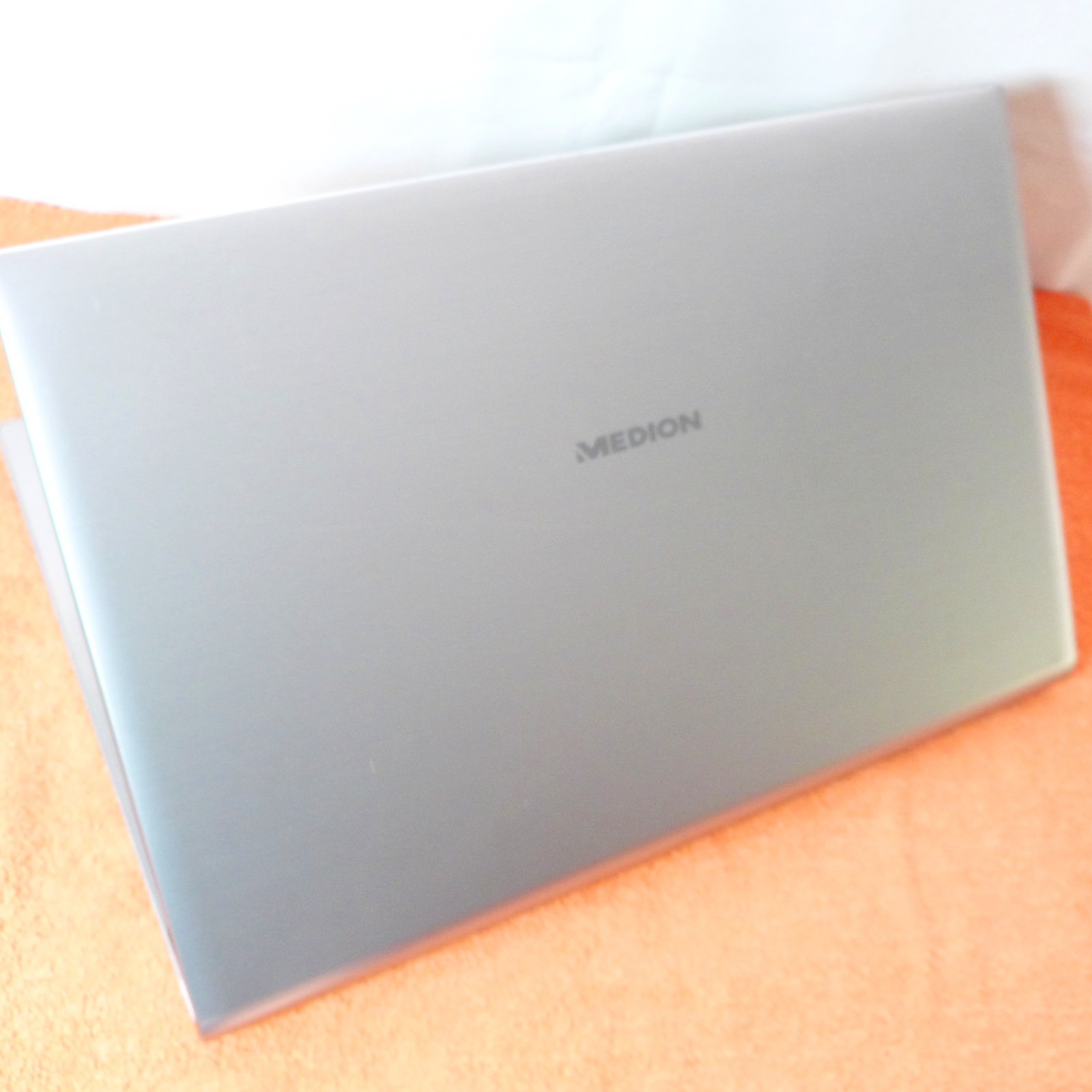 Medion S6426 17″ FULLHD DOLBY l 1TB HDD SSD Windows 11 l 8GEN TURBO Core i5