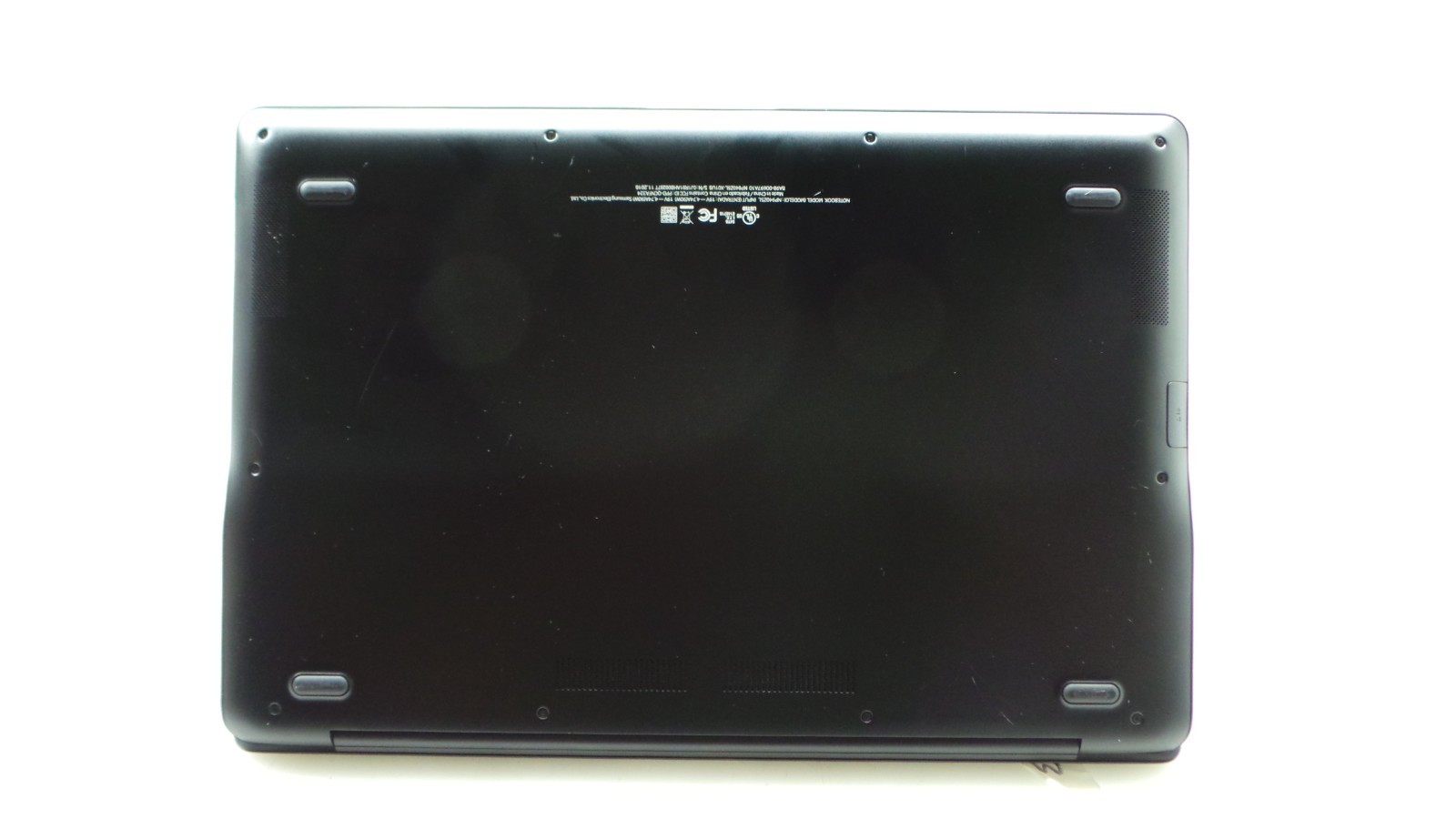 Samsung Notebook NP940Z5L | 15.6″ | i7-6700HQ | 8GB 256GB SSD | Touchscreen
