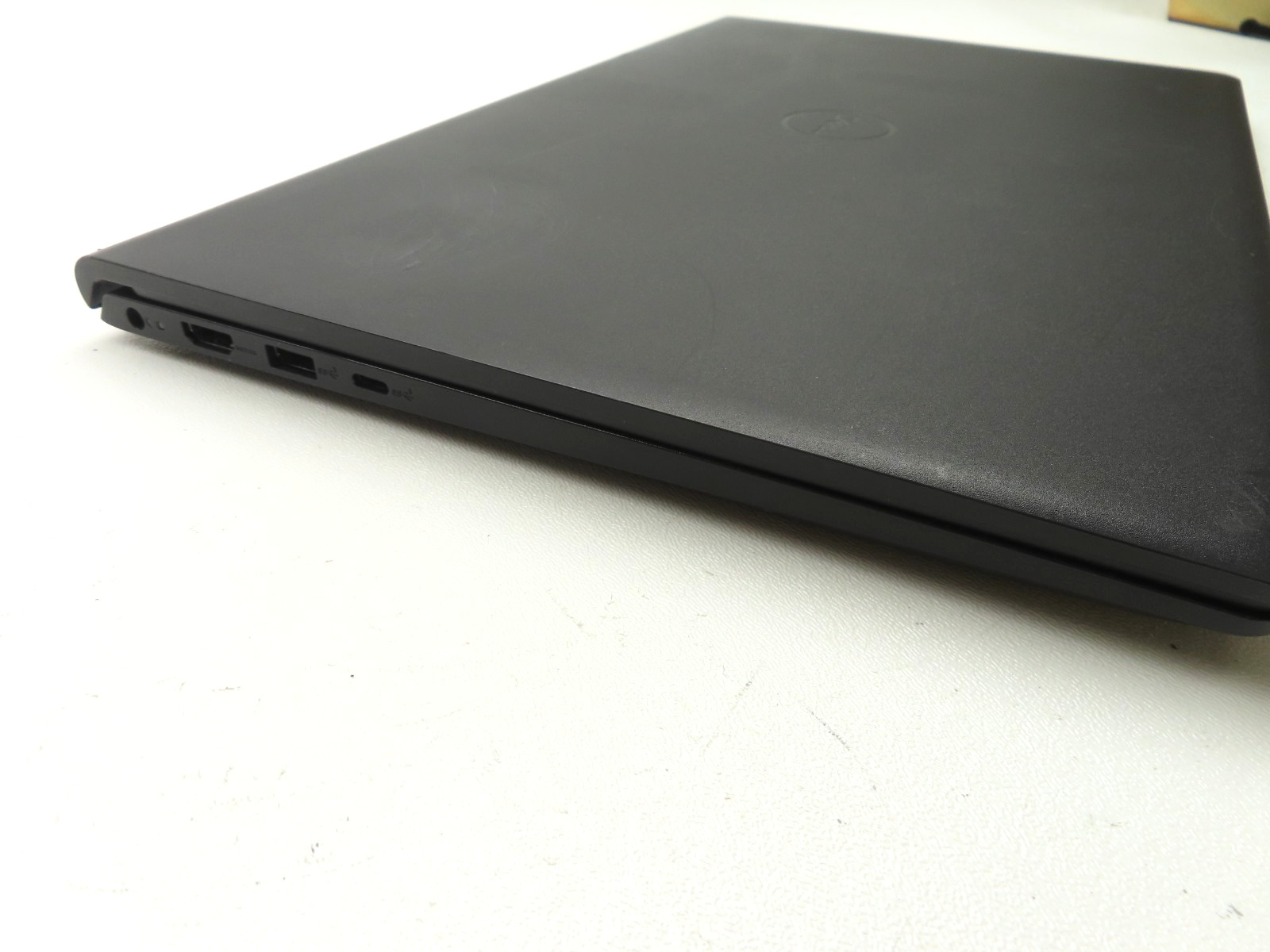 Dell Inspiron 15 3535 15.6″ non-Touch AMD Ryzen 7 7730U 2.0GHz 16GB RAM 1TB SSD