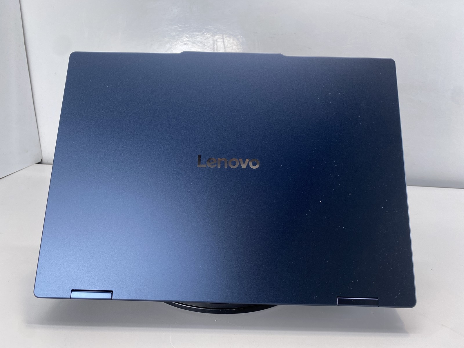 Lenovo Laptop Ideapad 5 2-in-1 14AGP11 14″ AMD Ryzen AI 7 445 1TB- Cosmic Blue