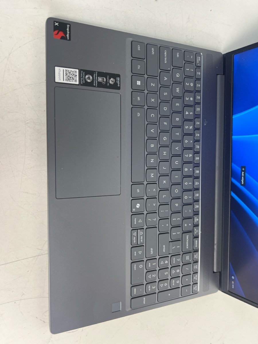 LENOVO IDEAPAD SLIM 3; WINDOWS 11 HOME, 16GB RAM, SNAPDRAGON X, 256G (P24036103)
