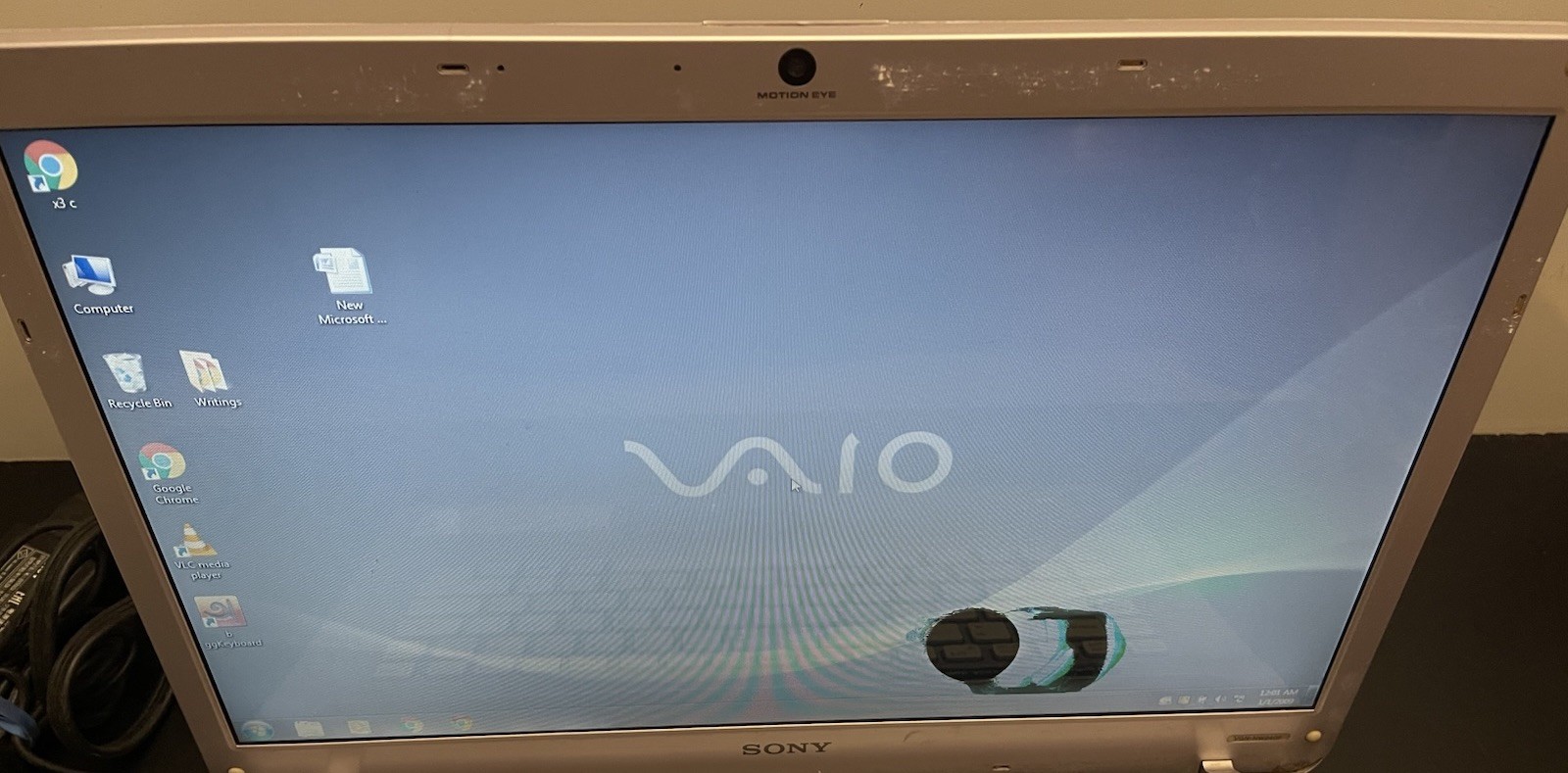 Sony VAIO PCG-7184L 15.6″ Laptop Pink With Black Base “READ”