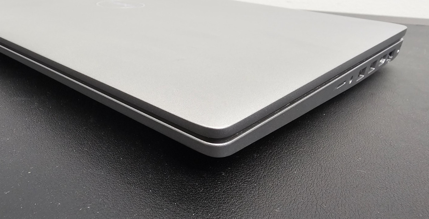 Dell Latitude 5540 i5-1345U FHD N-T 16GB Ram 256GB SSD Win 11 Pro