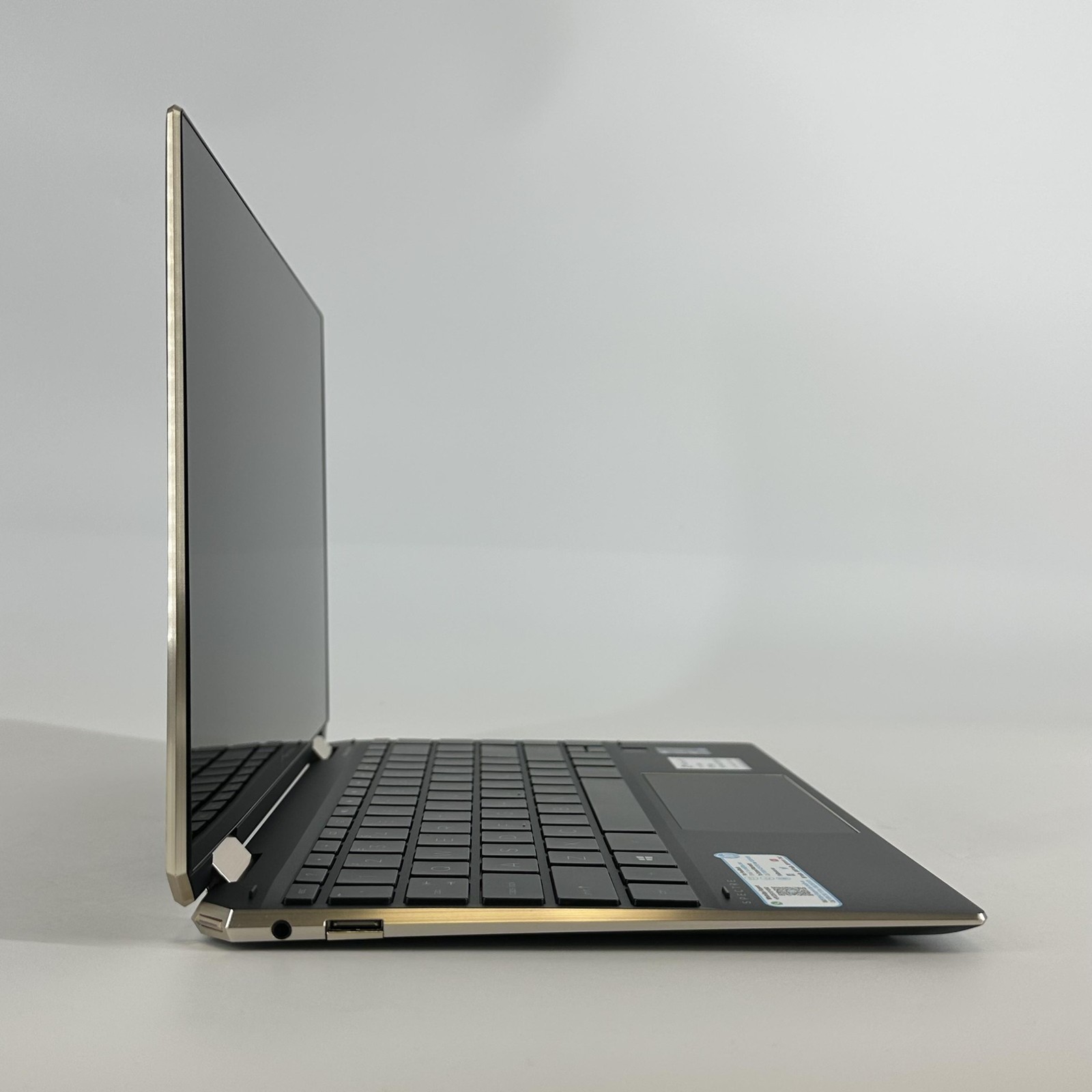 HP Spectre 13 x360 FHD TOUCH i7-1165G7 2.8GHz 16GB 1TB Single USB-C Port Blocked