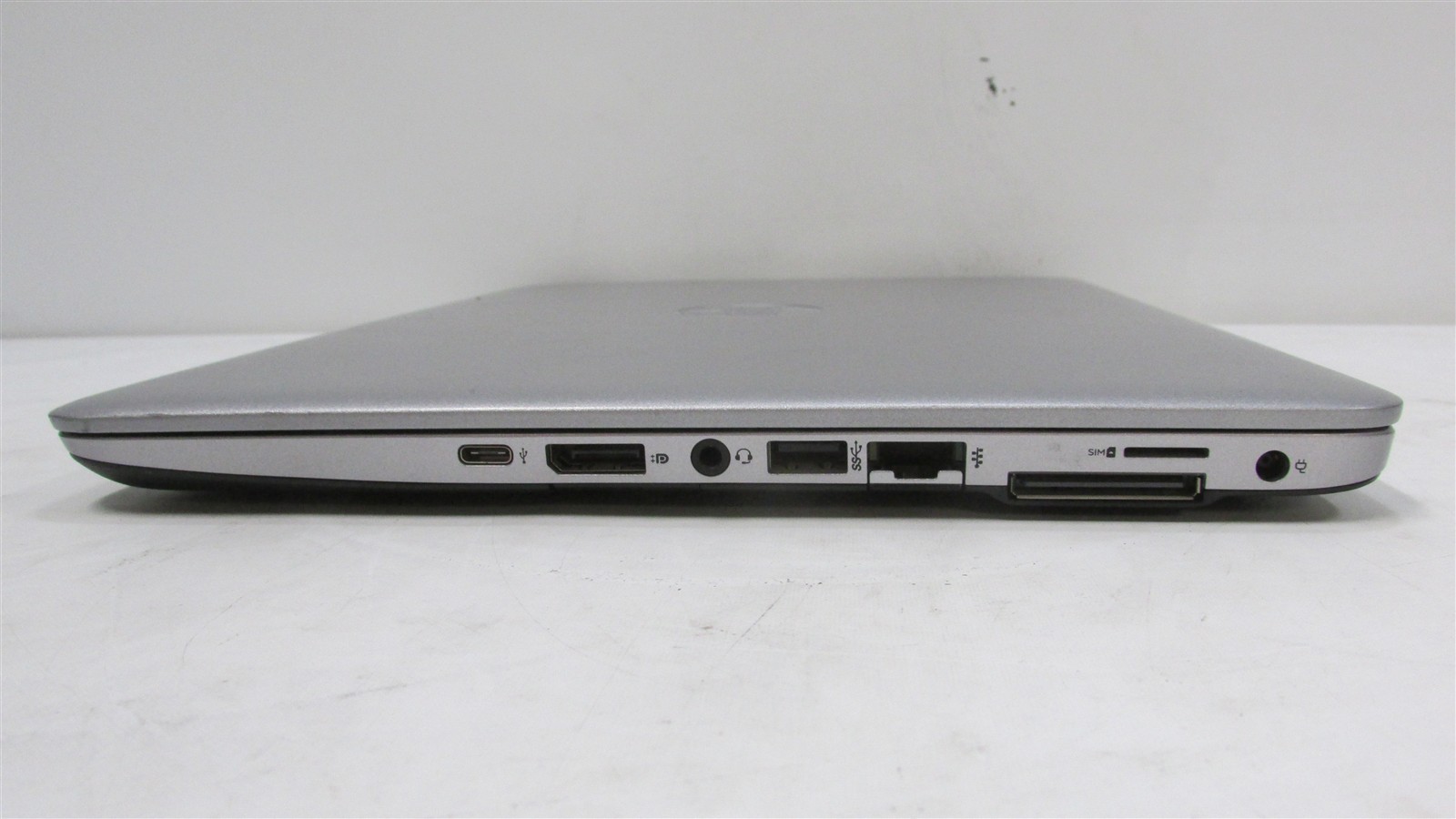 HP Elitebook 840 G3 i5-6300U 2.4GHz 8GB RAM 256GB m.2 14″ Win 10 Pro TPAD DMG