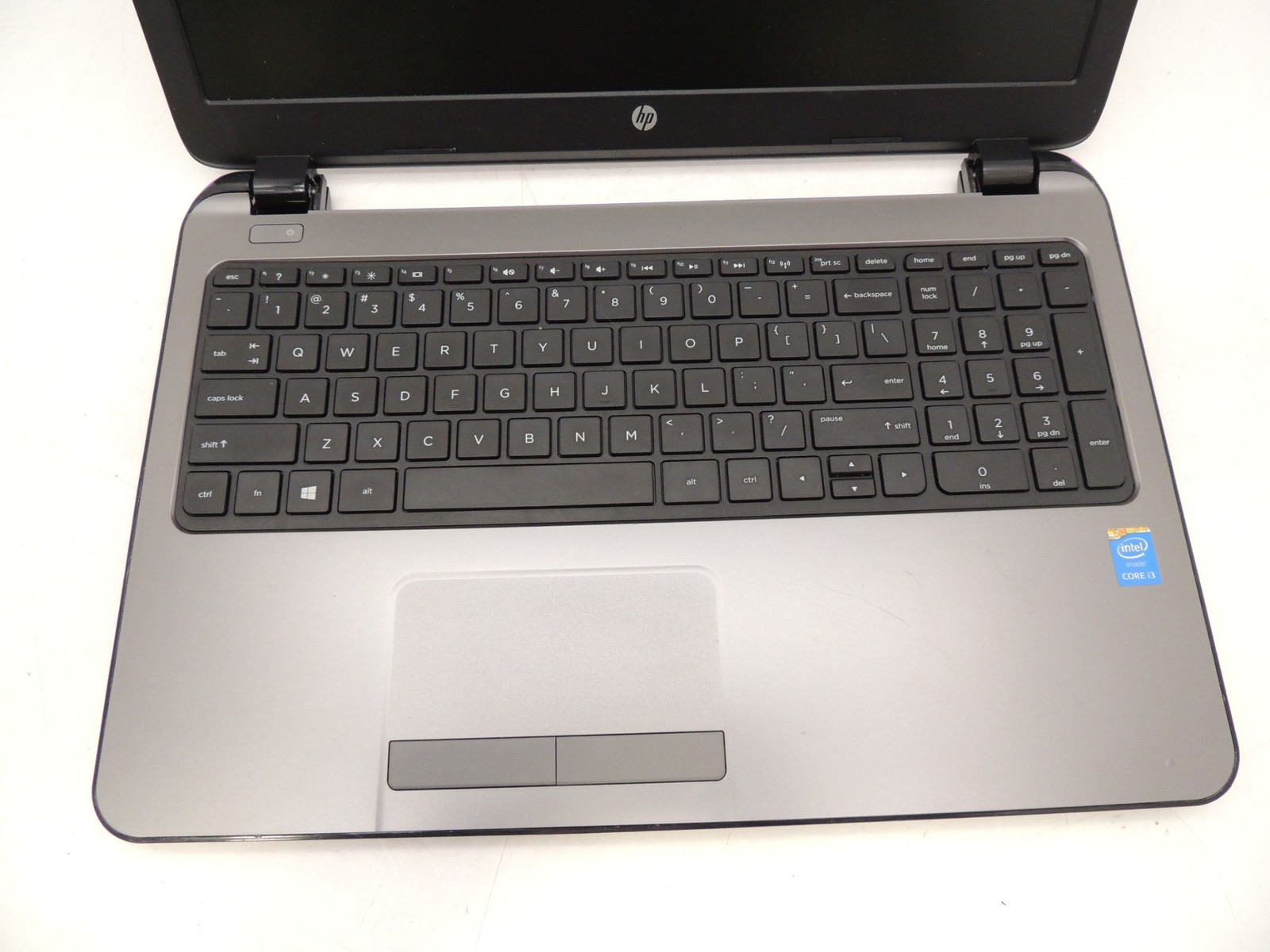 HP 250 G2 15.6″ Core i3 4005U 8GB No HDD/Battery Laptop Tested – Broken Foot