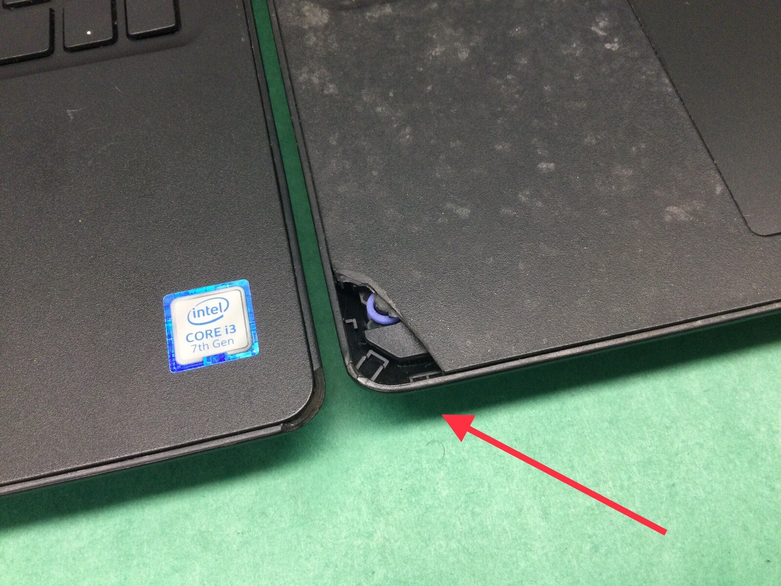 (2 PACK) Dell Latitude 3590 – 15.5” Laptop – POWER ON – UNTESTED