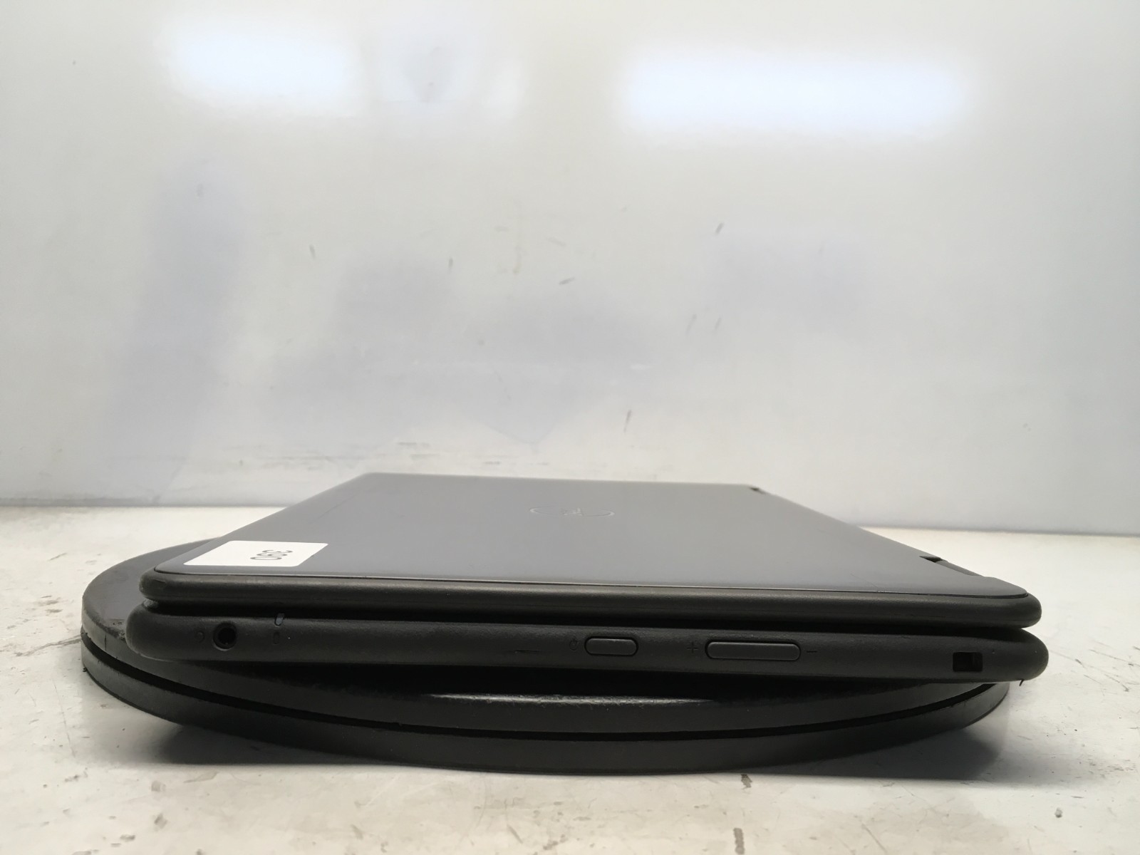 Dell Latitude 3190 2-In-1 Intel Celeron N4100 1.1GHz 4 GB NO HDD