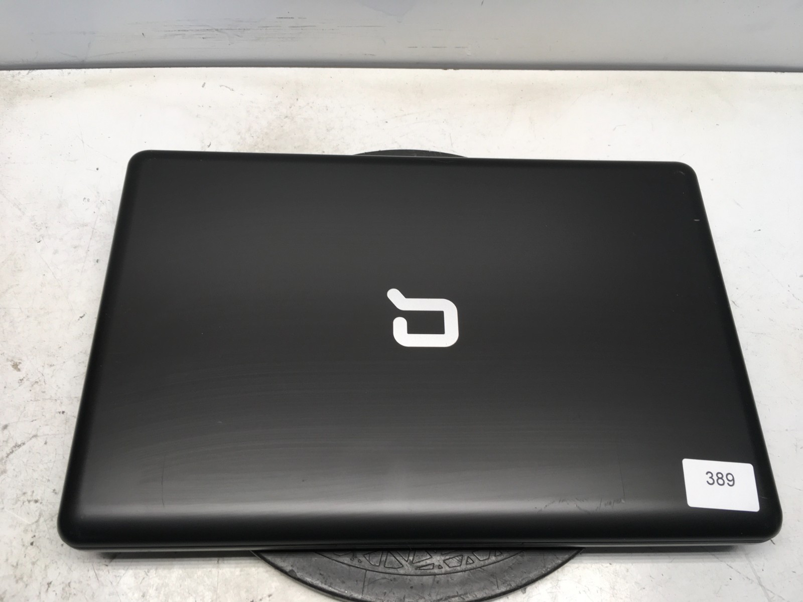 Compaq Presario CQ57 AMD C-50 1000MHz 2 GB NO HDD